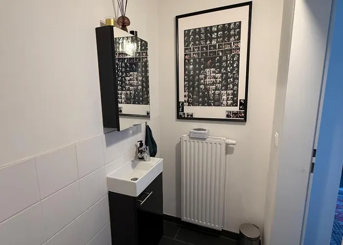 Cosy Designer With Art Vibe In Shared Flat Πανσιόν
