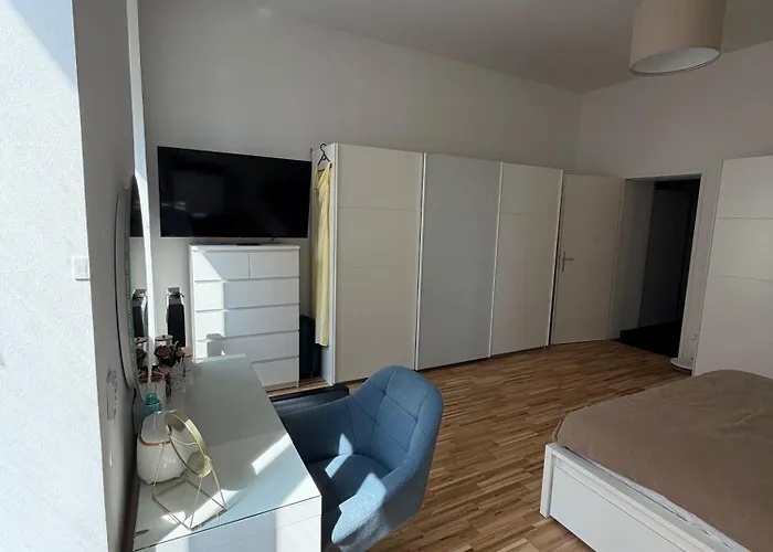 Cosy Designer With Art Vibe In Shared Flat Πανσιόν